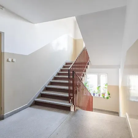 Spacious At Polnej Rozy Near The Kabaty Metro Station *